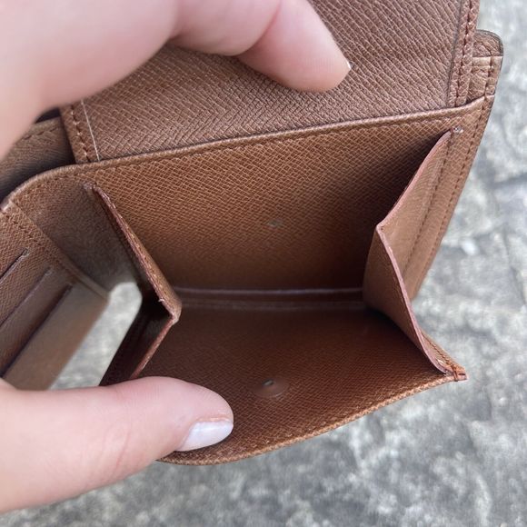 Louis Vuitton Monogram Billfold Bifold Wallet Coin Compartment - Picture 12 of 14